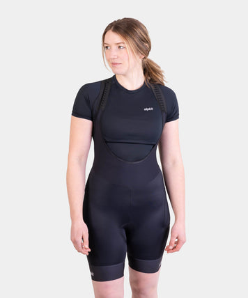 6 / Black